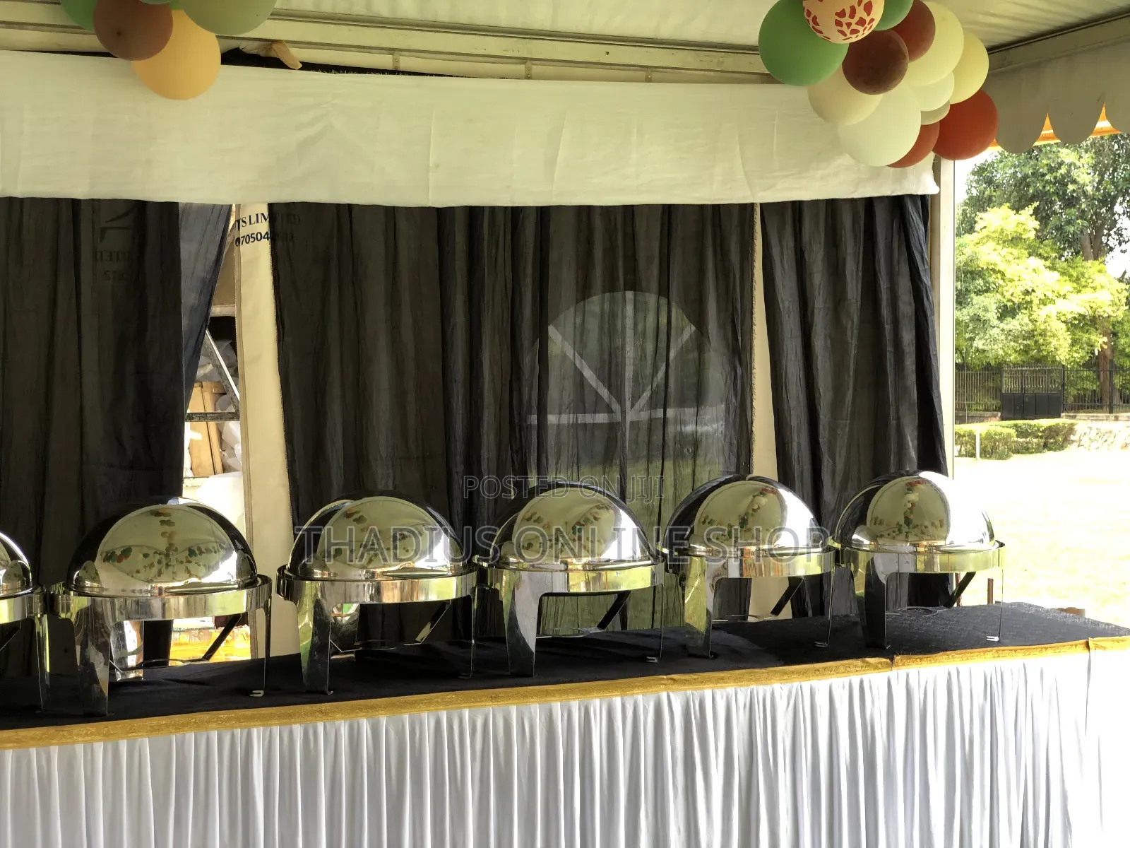 Dine With Confidence With a Good Decorated Serving Centre