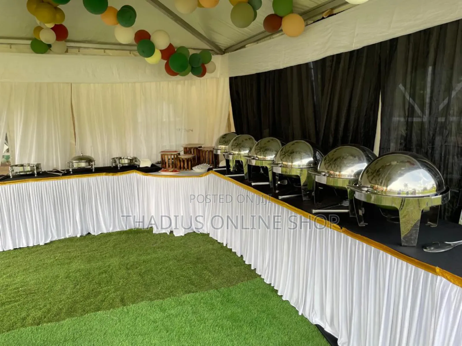 Dine With Confidence With a Good Decorated Serving Centre