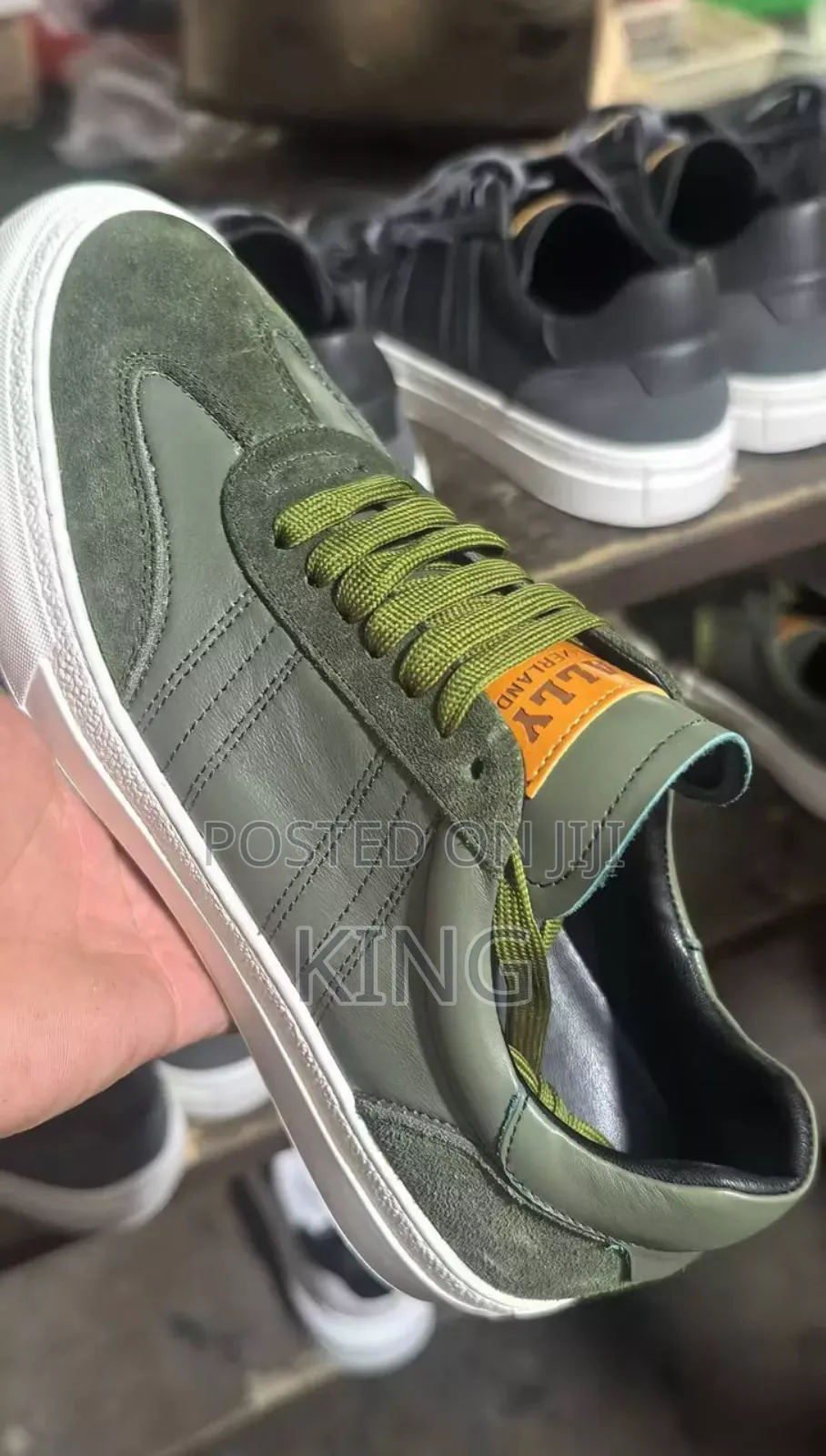 Vogue Finesse Sneakers