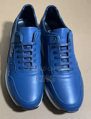 Blue Finesse Sneakers