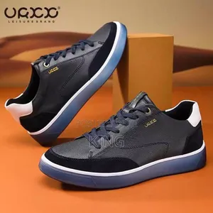 Solid Finesse Sneakers