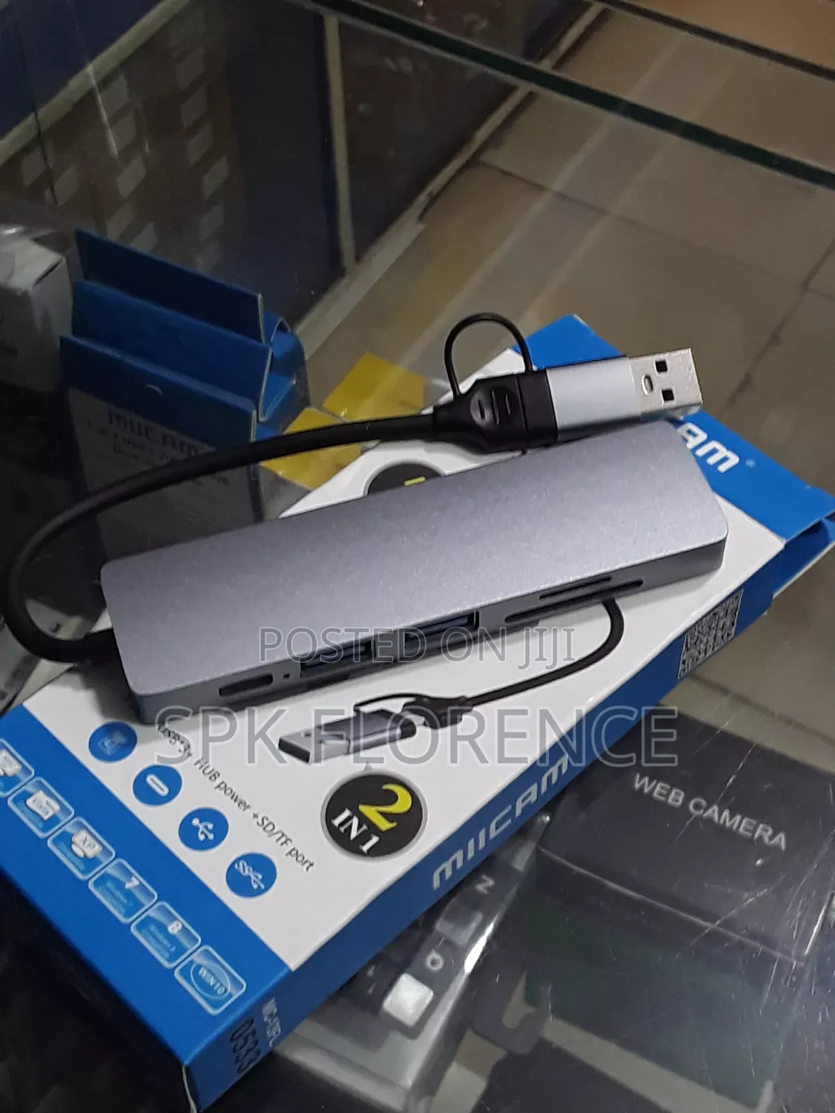 Miicam 5 -in - 1 Usb C / Usb a Hub Docking Station