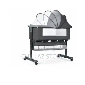 New Baby Bassinet/ Cradle Bed.