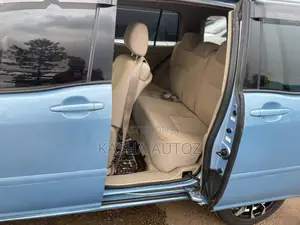 Toyota Raum 2005 Blue