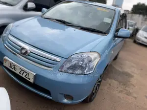 Toyota Raum 2005 Blue