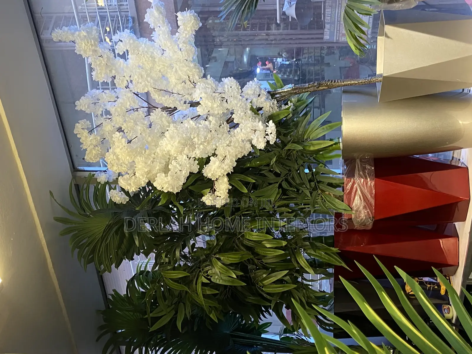 Artificial / Artificial White Flower