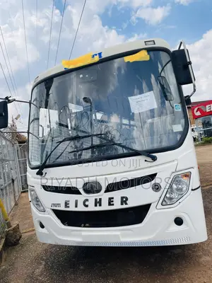 New Bus 2023 White