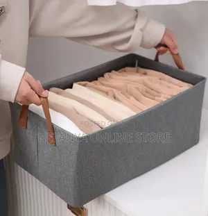 Collapsible Storage Box With Handle