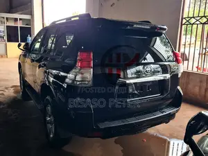Toyota Land Cruiser Prado 2.7 i 2011 Black