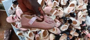 Nice Girls Shining Shoes