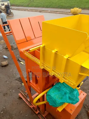 Hydrolic Interlocking Brick Machine