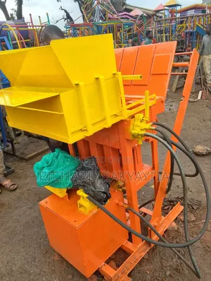 Hydrolic Interlocking Brick Machine for Four Bricks