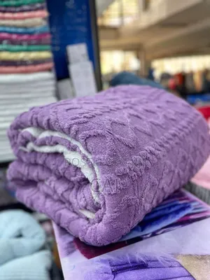 Perfect Tufted Duvets 
-2 Pillowcases 
-1 Bedsheet