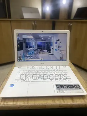 New Laptop Acer Aspire V3-371 4GB Intel Pentium HDD+SSD 500GB