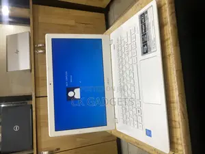 New Laptop Acer Aspire V3-371 4GB Intel Pentium HDD+SSD 500GB