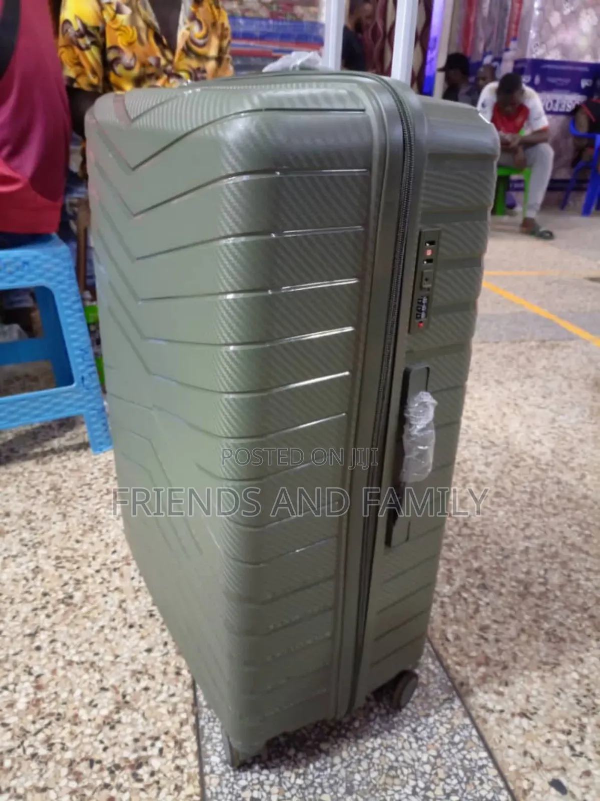 Smart Plastic Suit Case Large Size