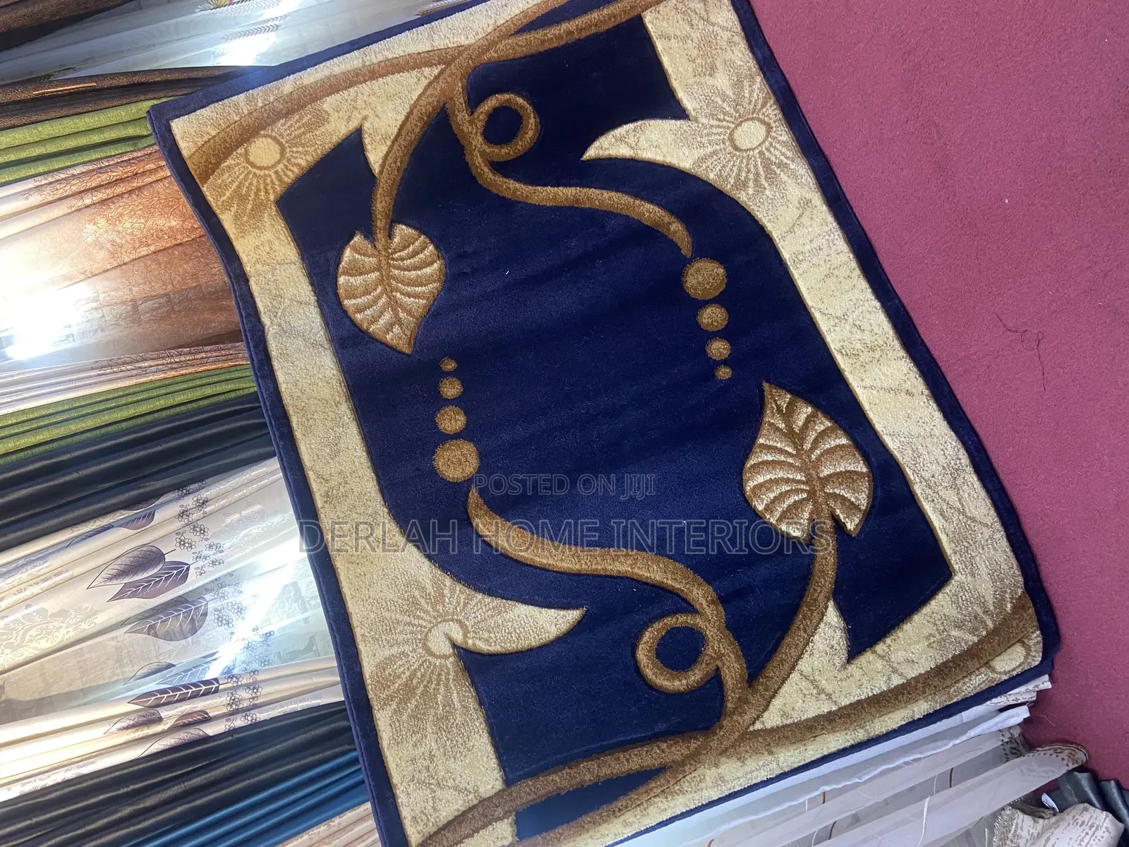 Center Table Carpet Navy Blue /Brown