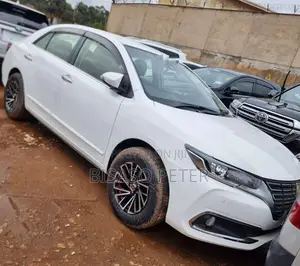 Toyota Premio 1.8 AWD 2017 White