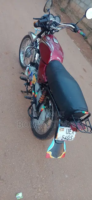 Bajaj Boxer 100 2021 Red