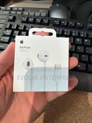 Apple Earpods Original Headphones With Lightning Usb-C