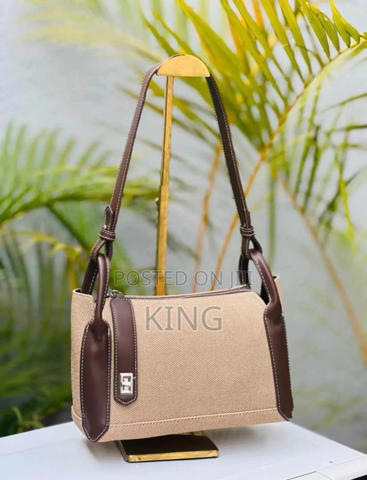 Legacy Deluxe Handbag