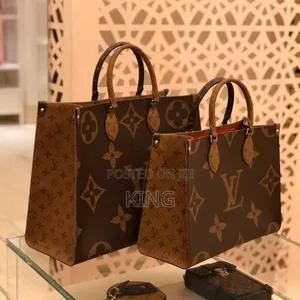 Fashion Forward Deluxe Handbag
