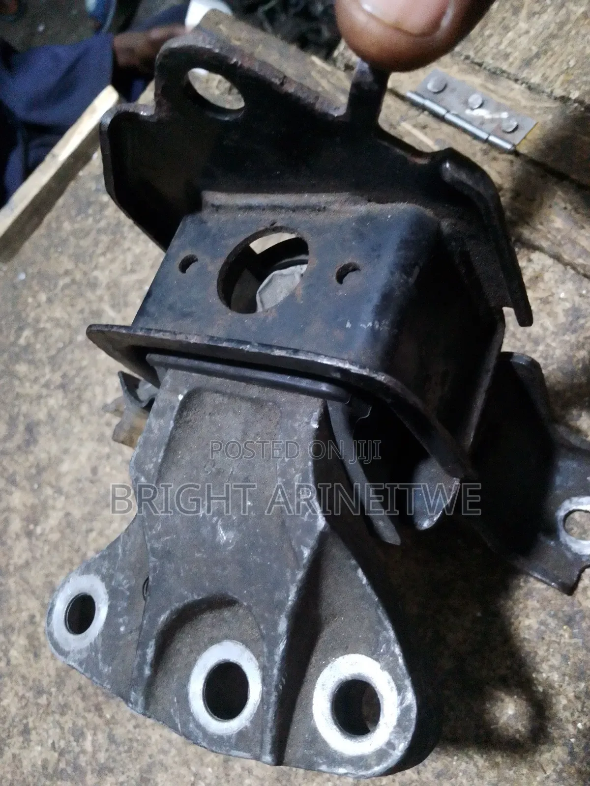 Engine Mounting for Suzuki Vitiga