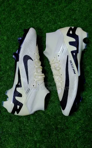 Nike Boots Original Selling at 165000