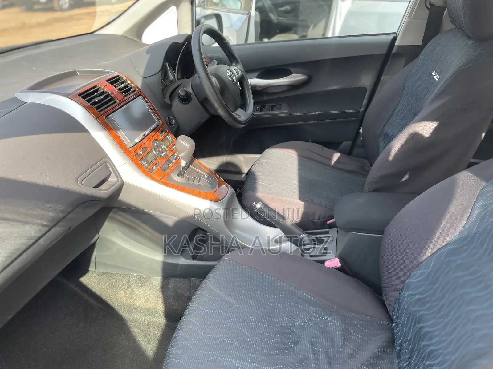 Toyota Auris 2009 Silver