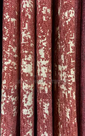 Quality Maroon Wixed With Cream Per Meter