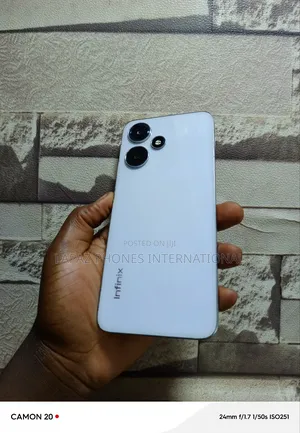 Infinix Hot 30 Play 128 GB White