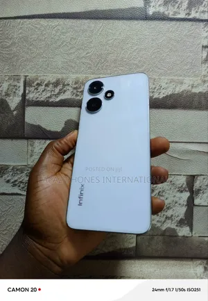 Infinix Hot 30 Play 128 GB White