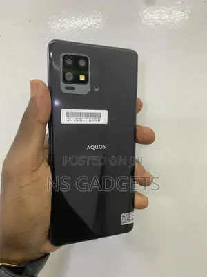 Sharp Aquos zero6 128 GB Black