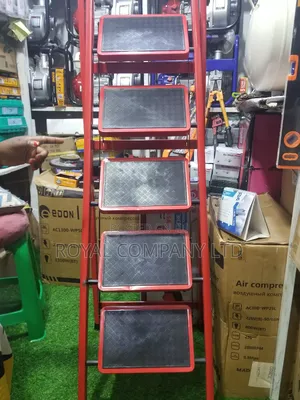 Foldable Ladders /5 Steps Metallic Ladder /Red Color
