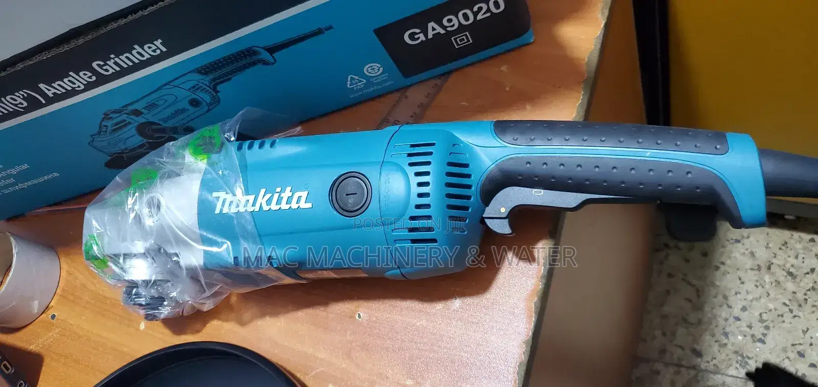 Makita Angle Grinder 9" 230mm