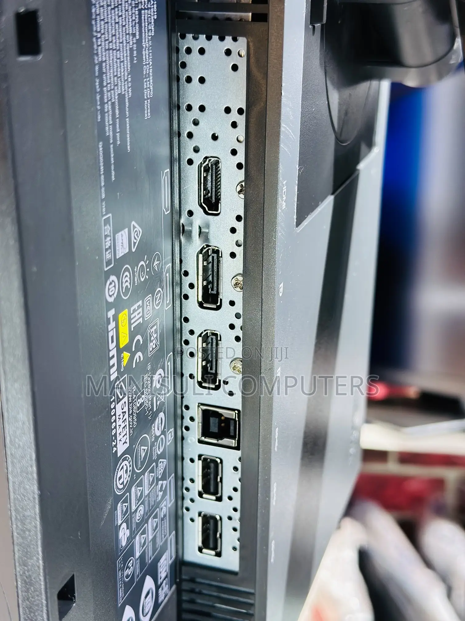 Monitor Lenovo 24 Inch Screen Ips Display HDMI DP DIV