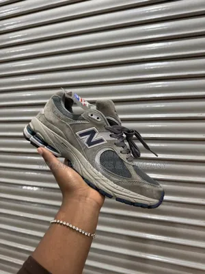 New Balance
2002R "Castlerock" Sneakers