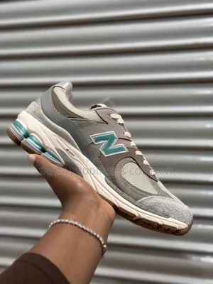 New Balance
2002R "Castlerock" Sneakers