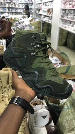 Suede Insulated Slip Oil Resistant Lace Up Tactical Boots