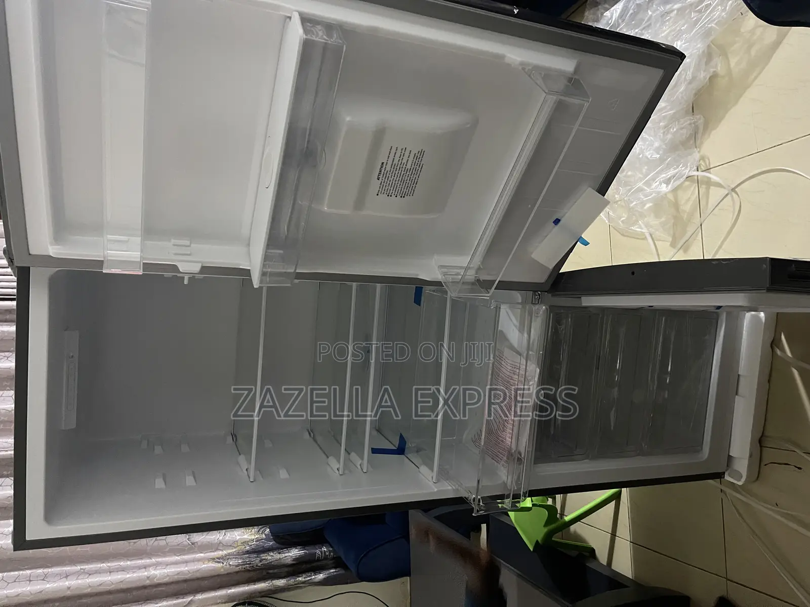 Chiq 340l Fridge