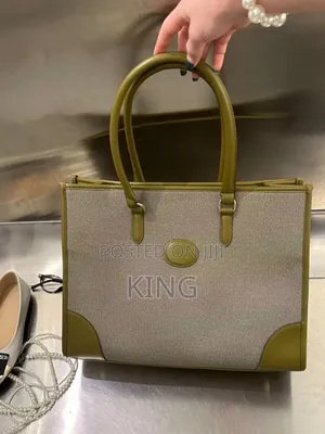 Tommy Lee Kelly Noir Handbag