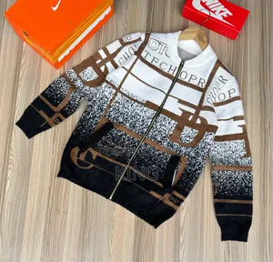 Real Sweaters. Zip-Up Des