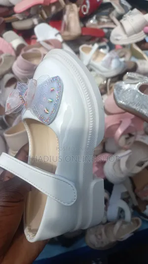 Girls Classic Shoes