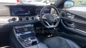 Mercedes-Benz E200 2016 Black