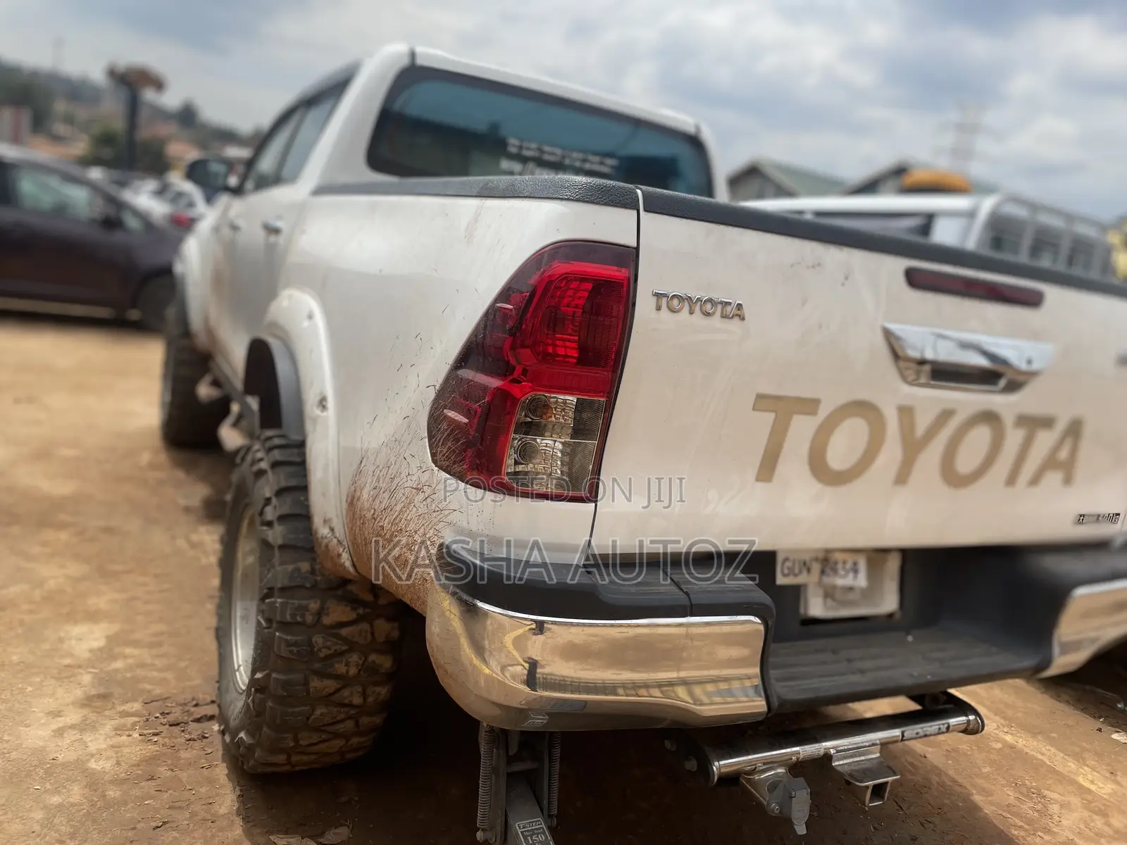 Toyota Hilux 2018 White