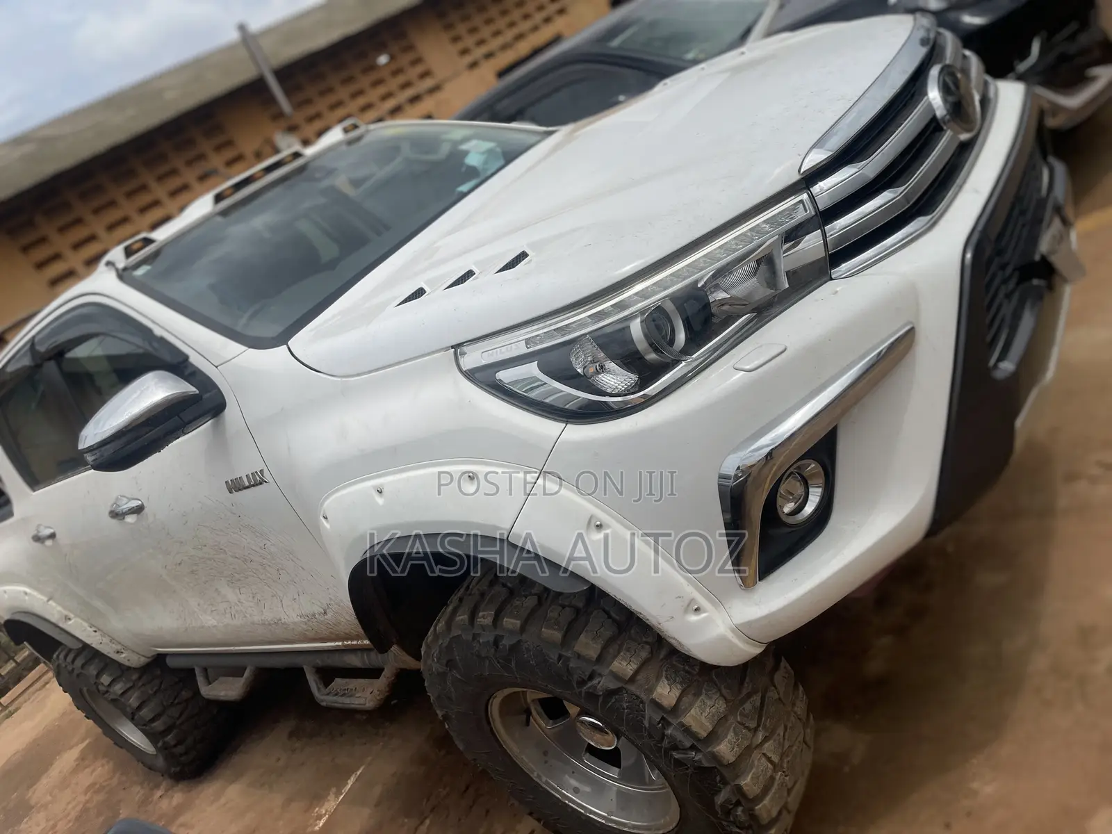 Toyota Hilux 2018 White