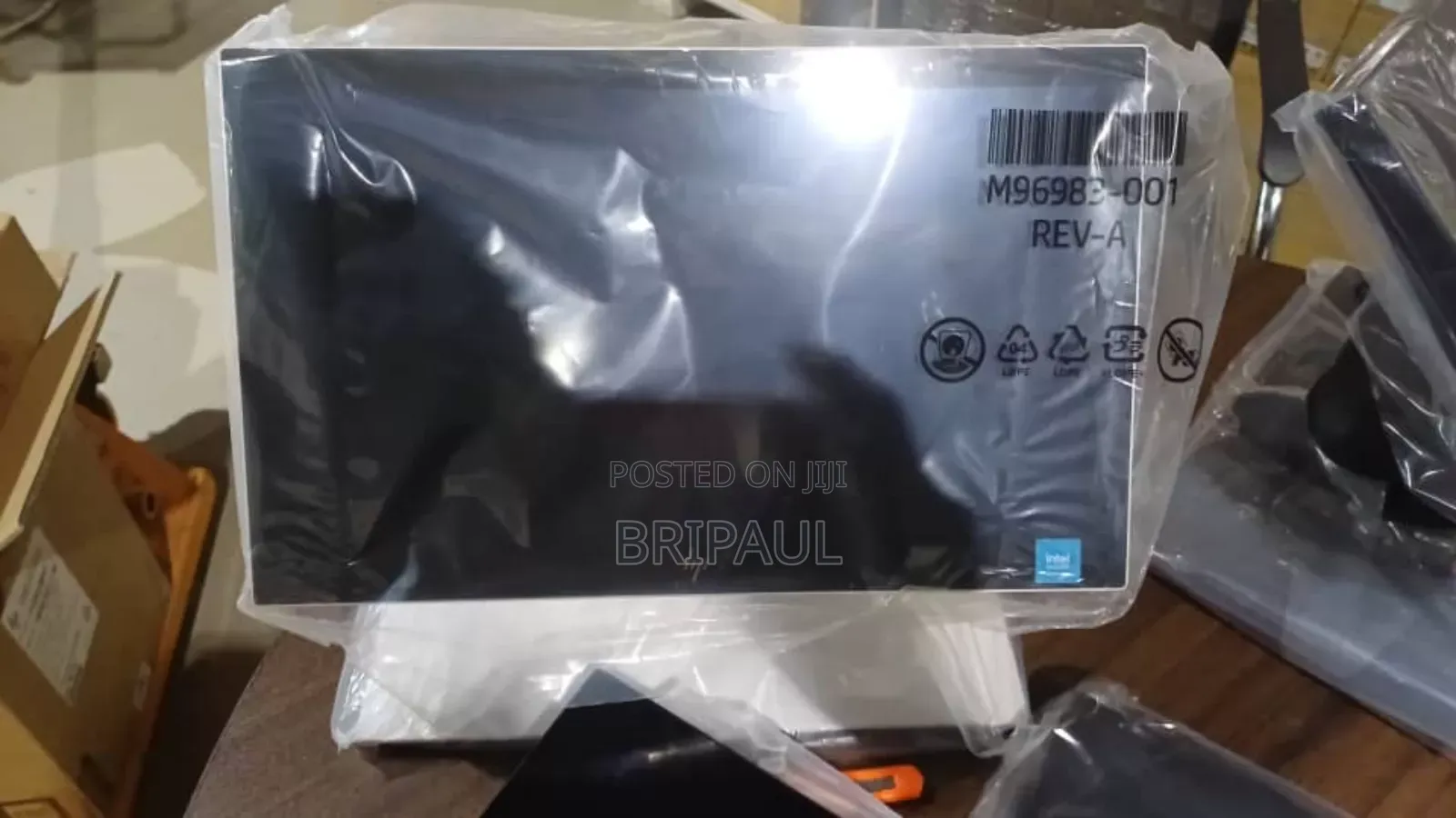 HP Engage One Essential