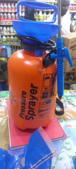 Pressure Sprayer Less Weight Only 5litres