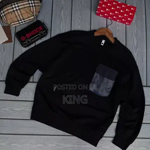 Simple Iconic Sweater Shirt