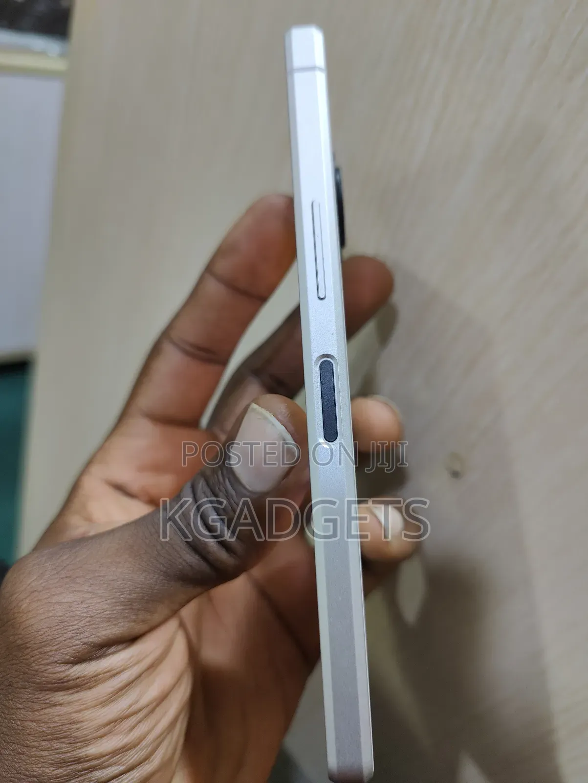 Sharp Aquos R7 256 GB White